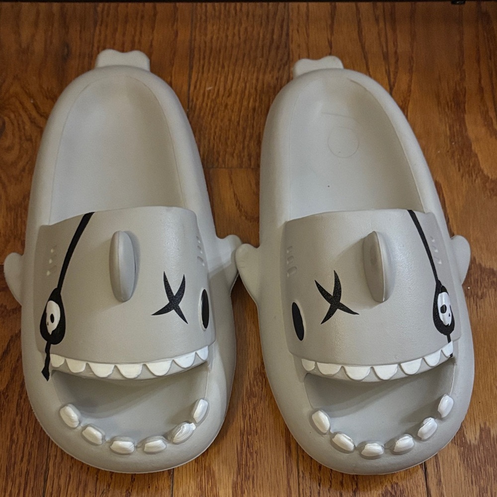 Kids Shark Slip-On Shoes - Gray